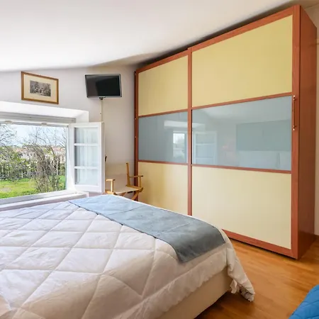 Golden Luxe - Wow Dei Marmi Terrace Style Daire