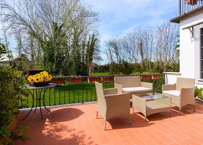 Golden Luxe - Wow Dei Marmi Terrace Style *